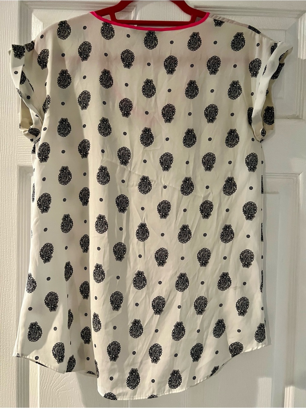 Express White V-Neck Blouse with Black Medallion Print and Hot Pink Trim - Picture 2 of 3